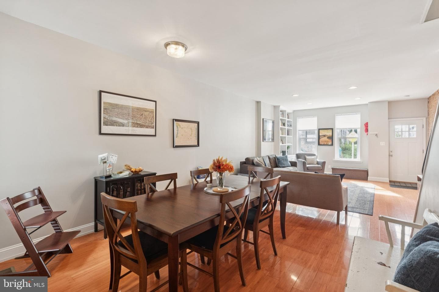 157 W Salaignac Street photo 7