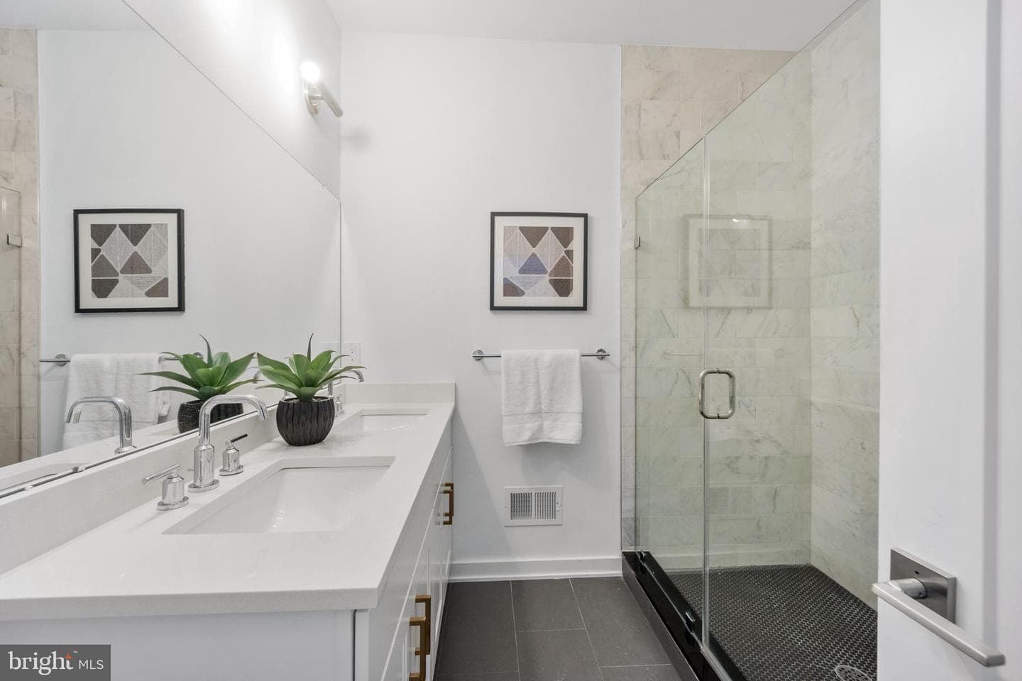 1925 N Palethorp Street photo 9