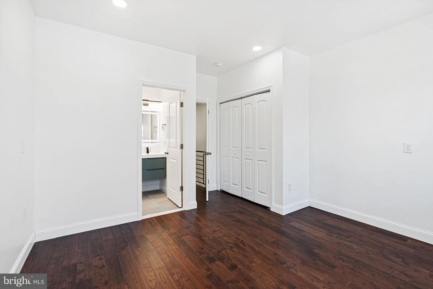 1535 S Mole Street photo 20