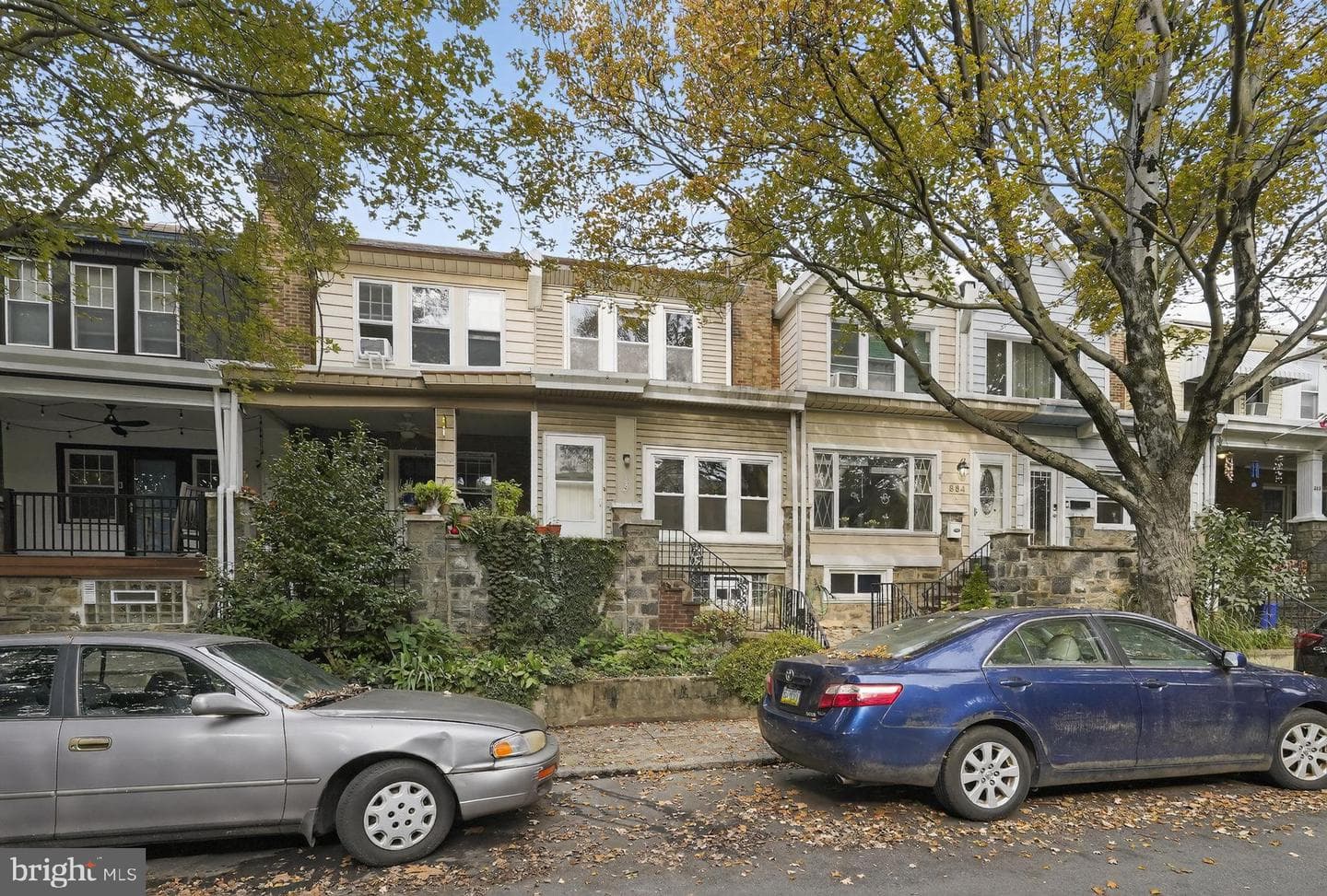 882 N Woodstock Street photo 1