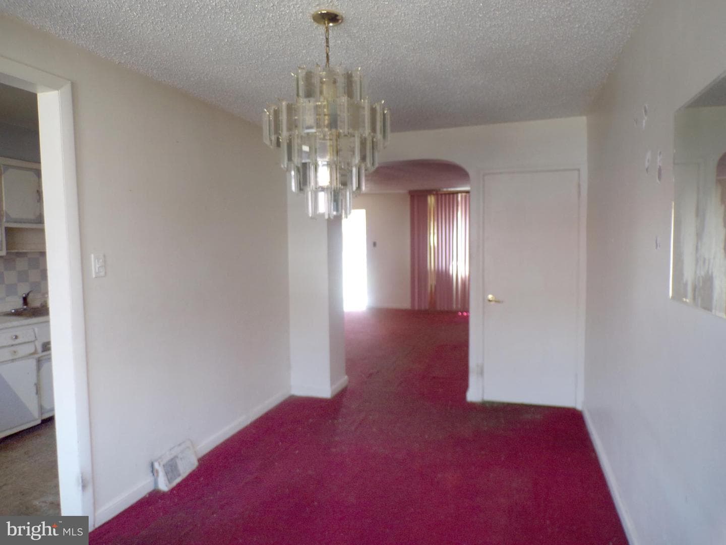 147 E Fariston Drive photo 6