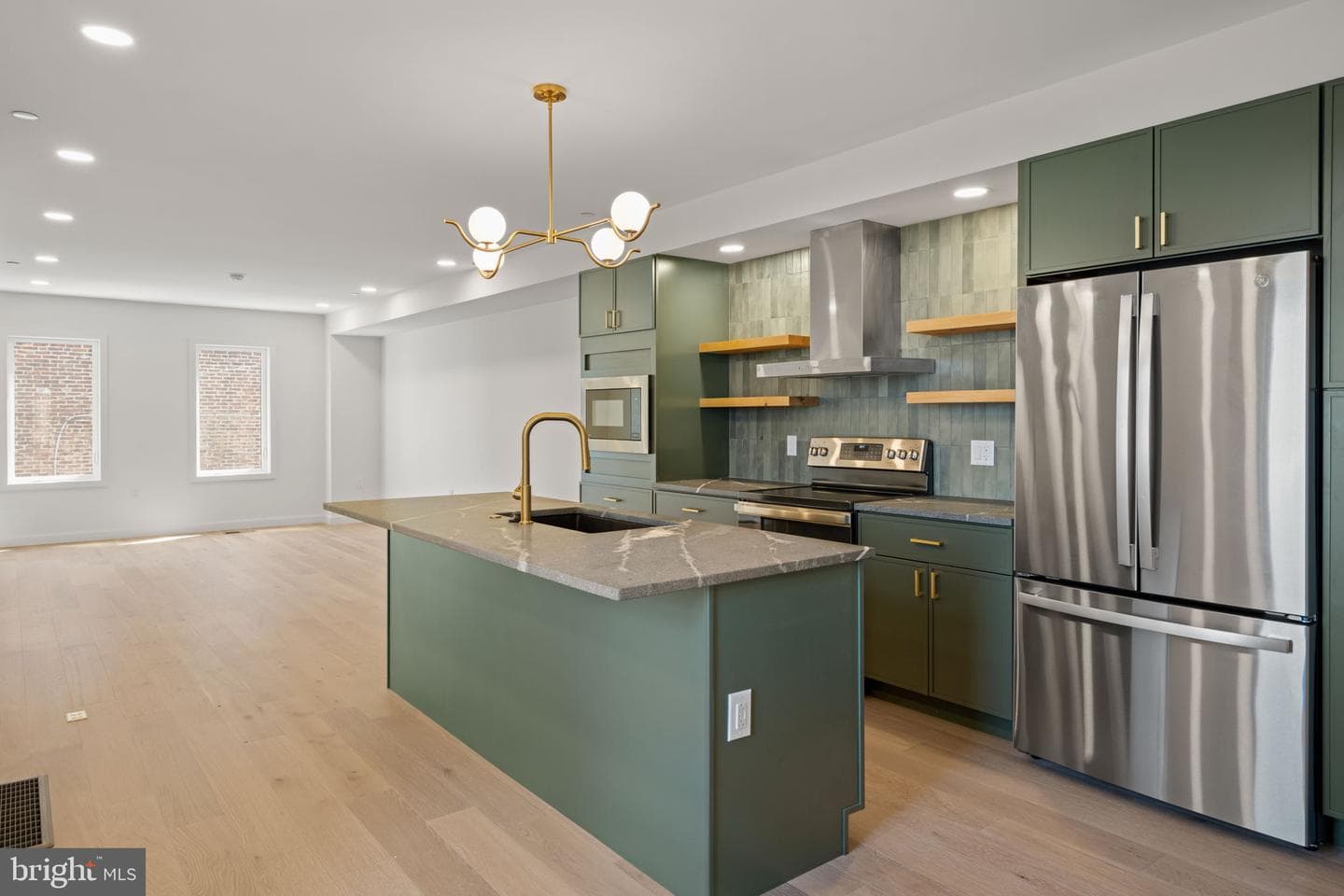 2613 E Tioga Street, Philadelphia
