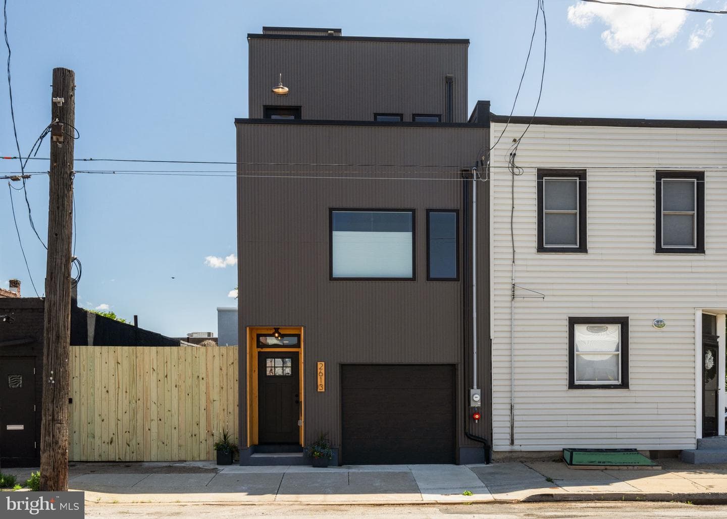 2613 E Tioga Street photo 46
