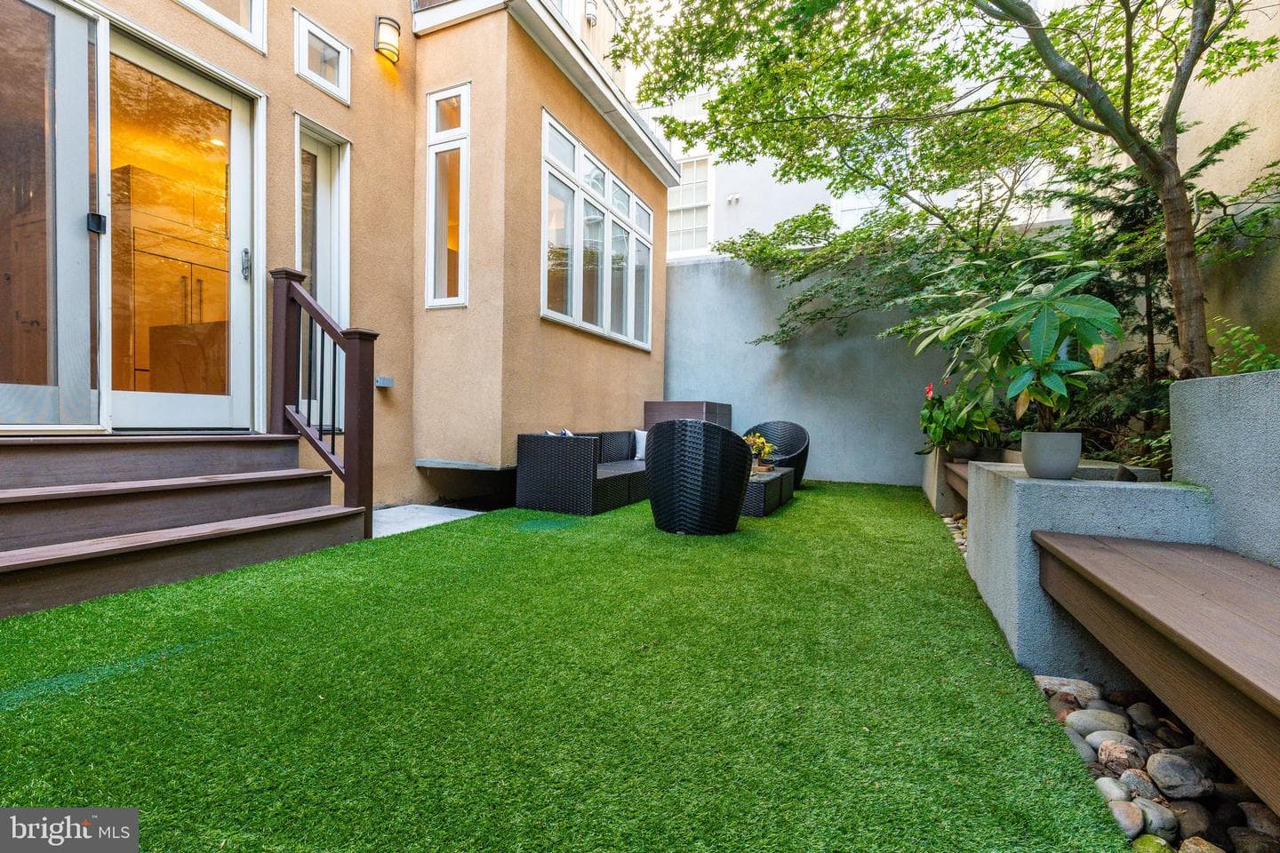 838 Lombard Street photo 30
