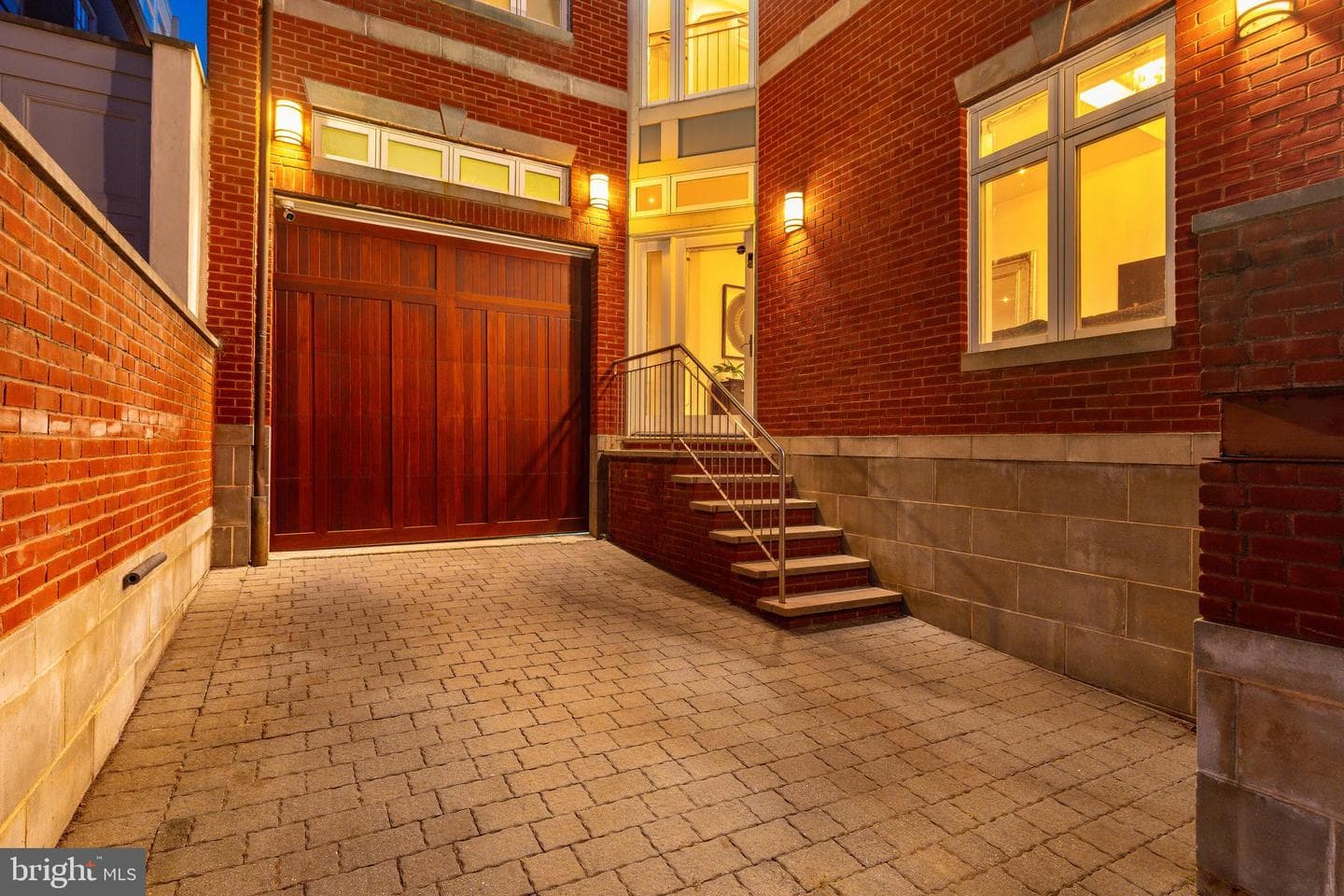 838 Lombard Street photo 80