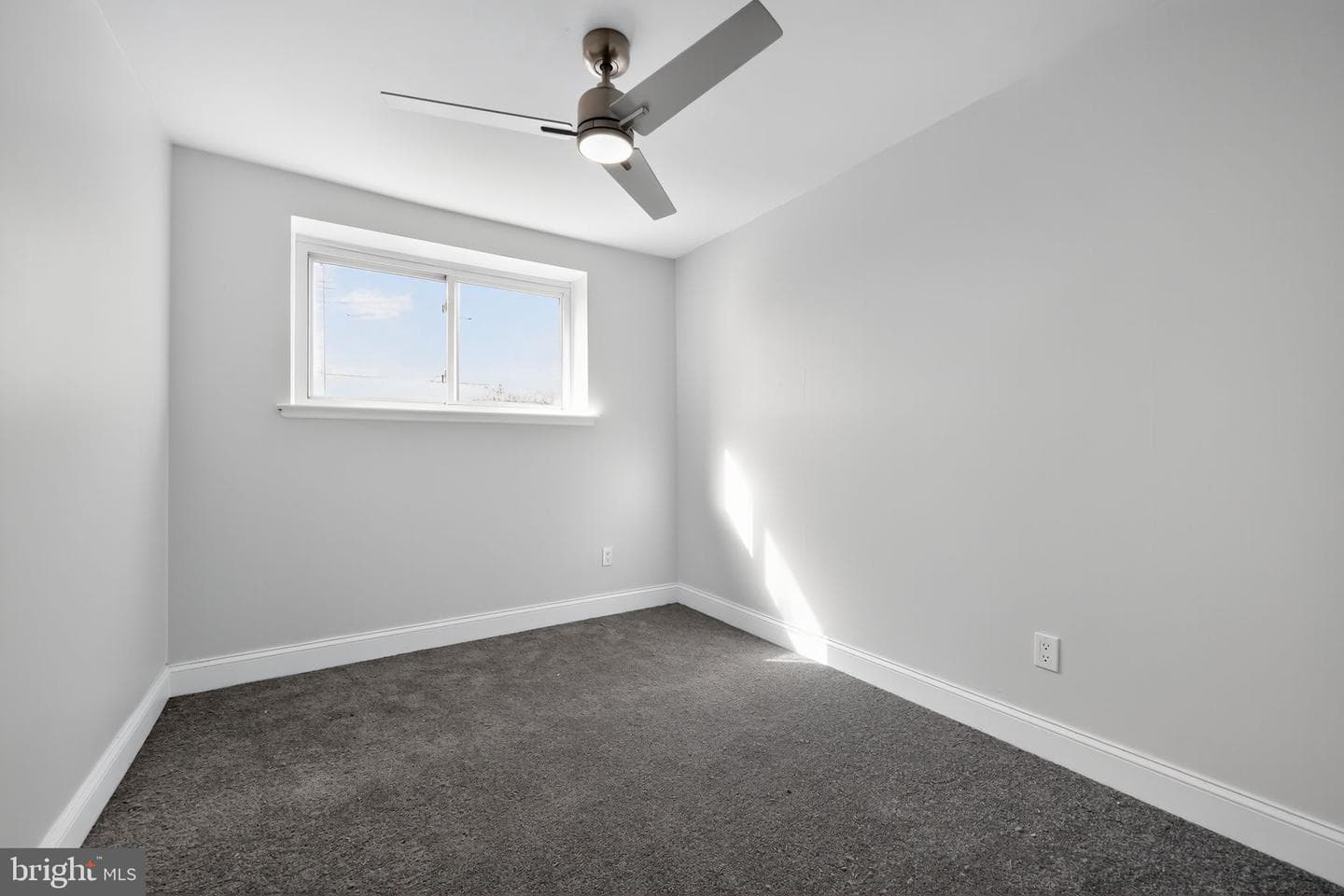 1029 W Oxford Street photo 13