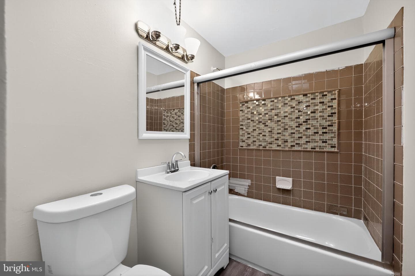 1029 W Oxford Street photo 24