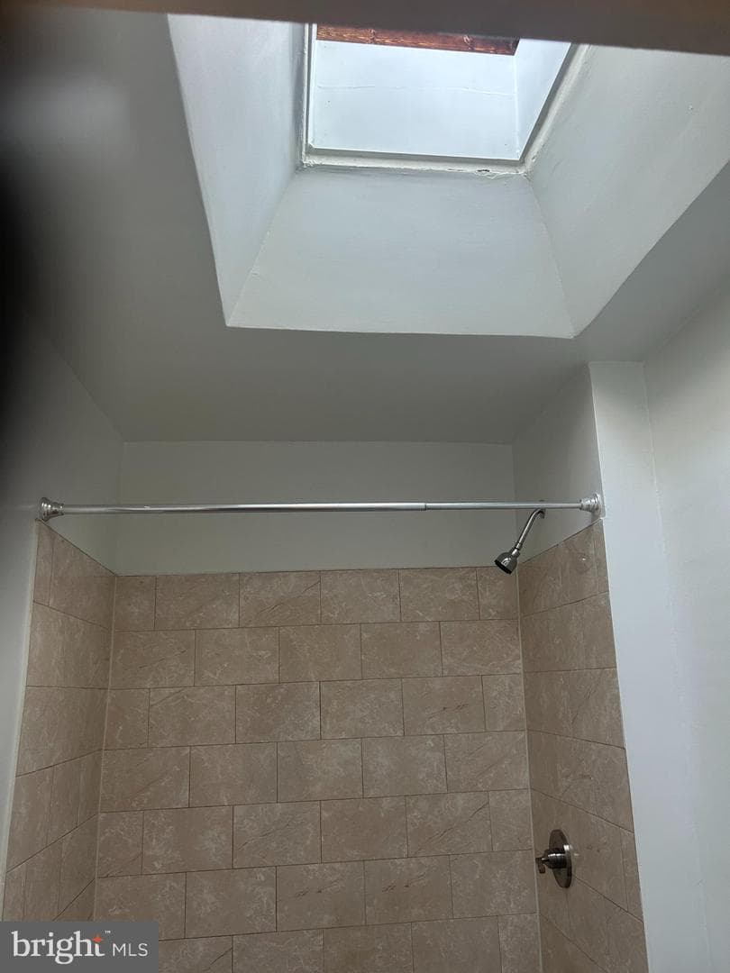 3153 Barnett Street photo 10