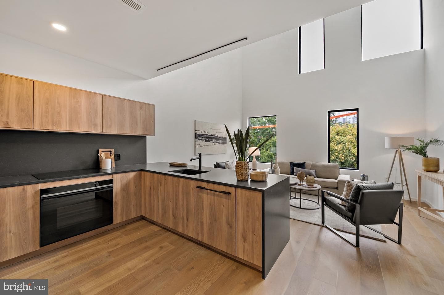 1713b Montrose Street #6 photo 5
