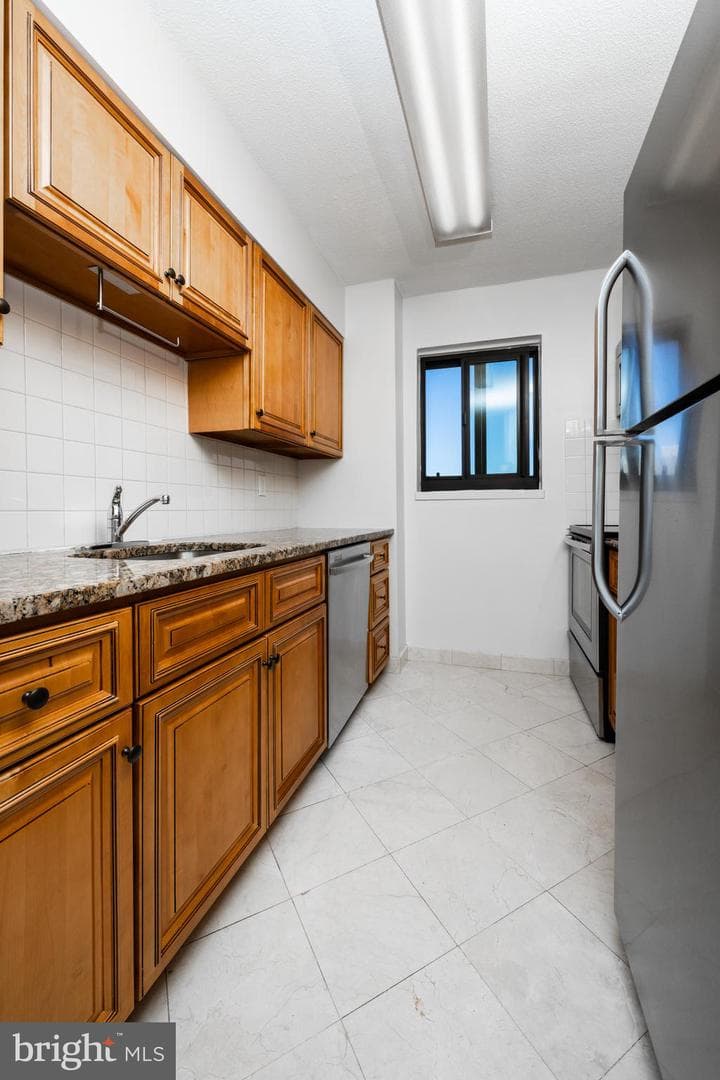 1420 Locust Street #24r photo 11