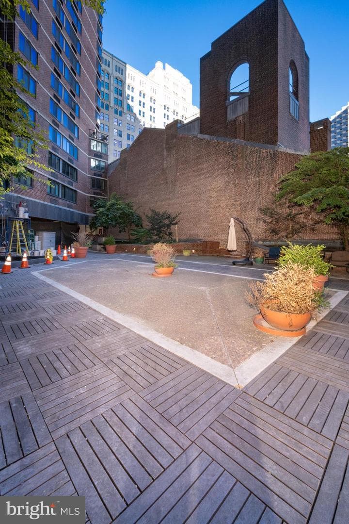 1420 Locust Street #24r photo 26