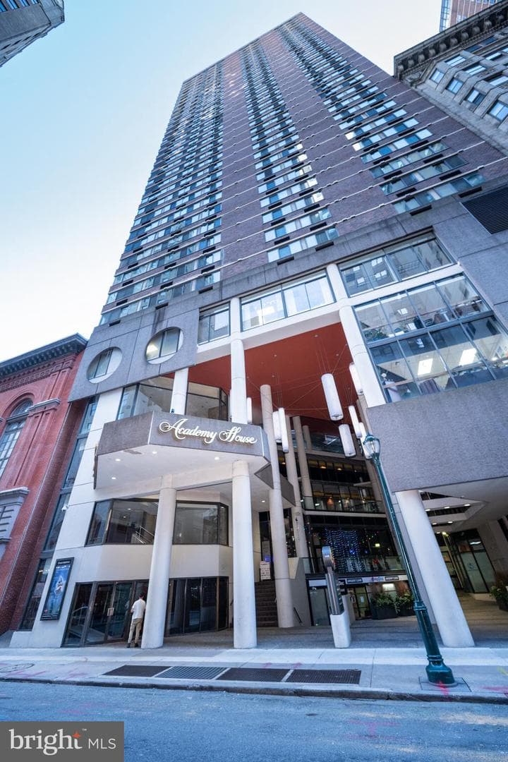 1420 Locust Street #24r photo 30