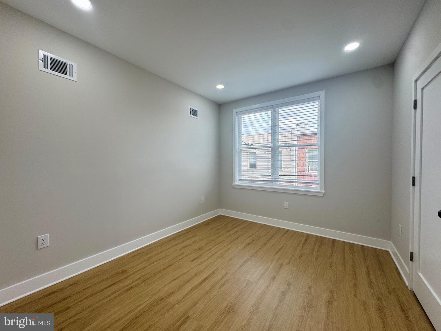 2426 S Juniper Street photo 13