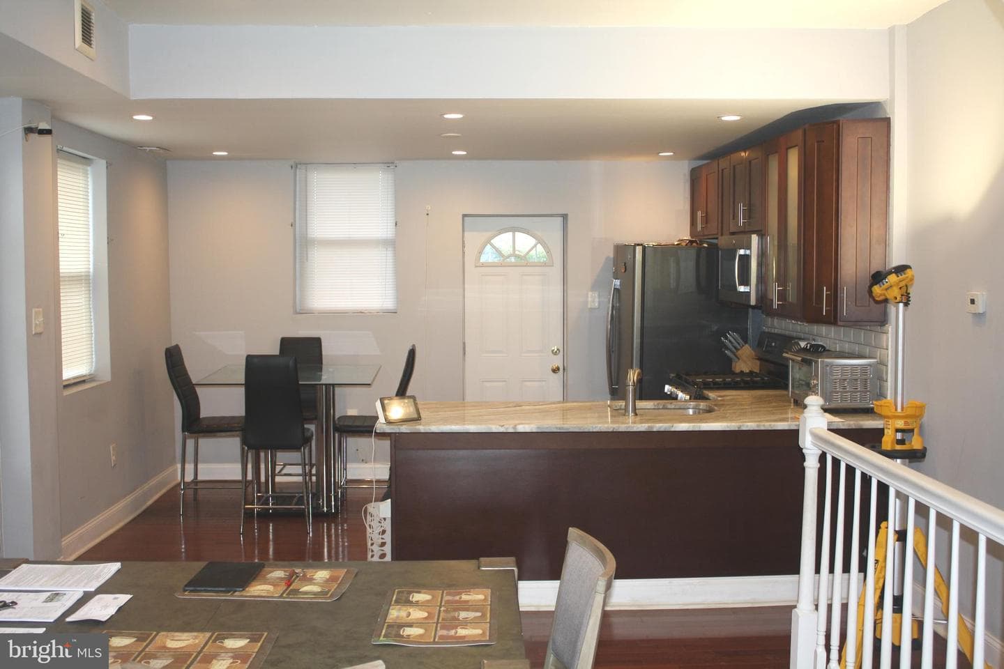 1661 N Robinson Street photo 5