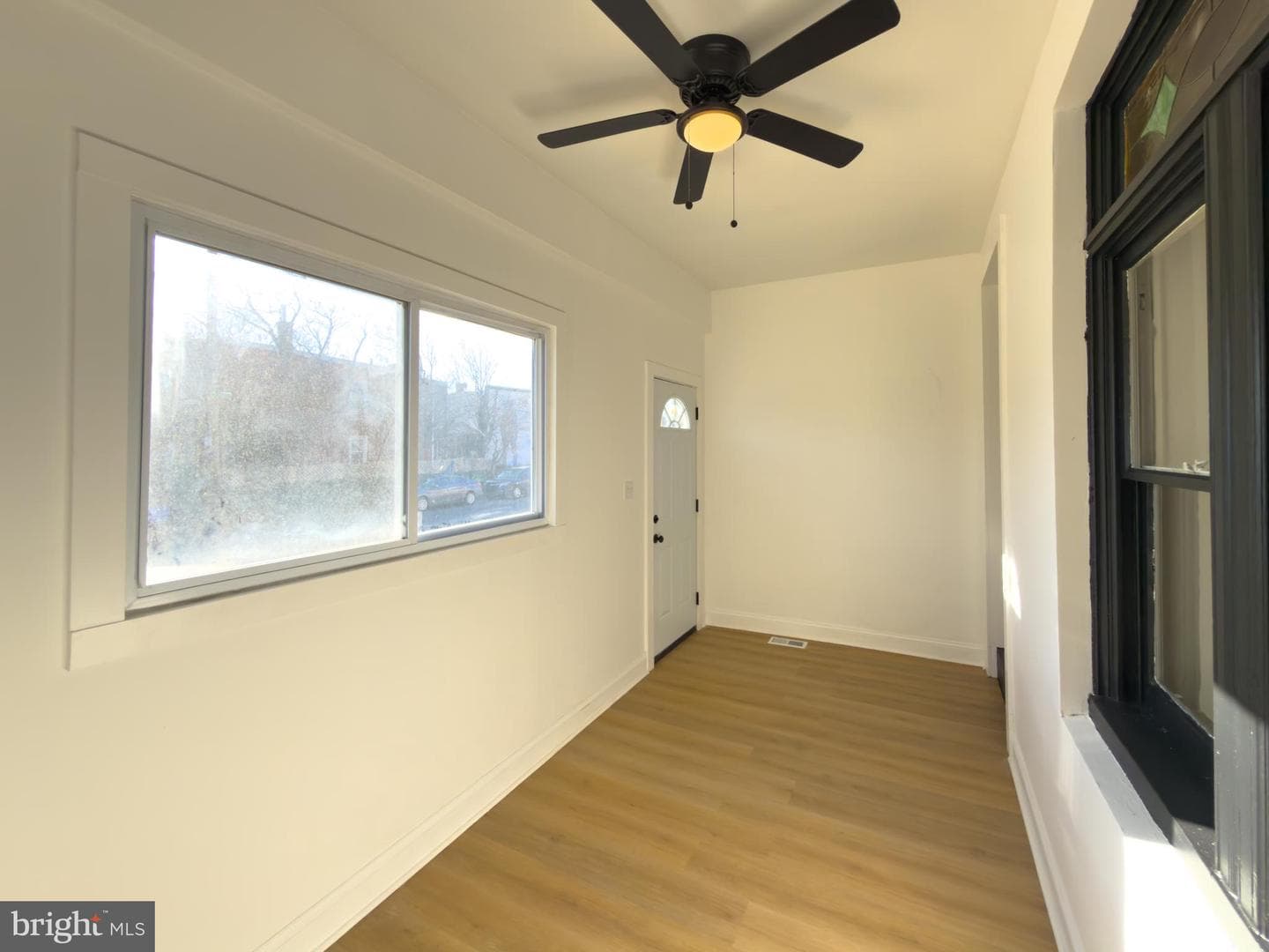 5237 Greenway Avenue photo 4