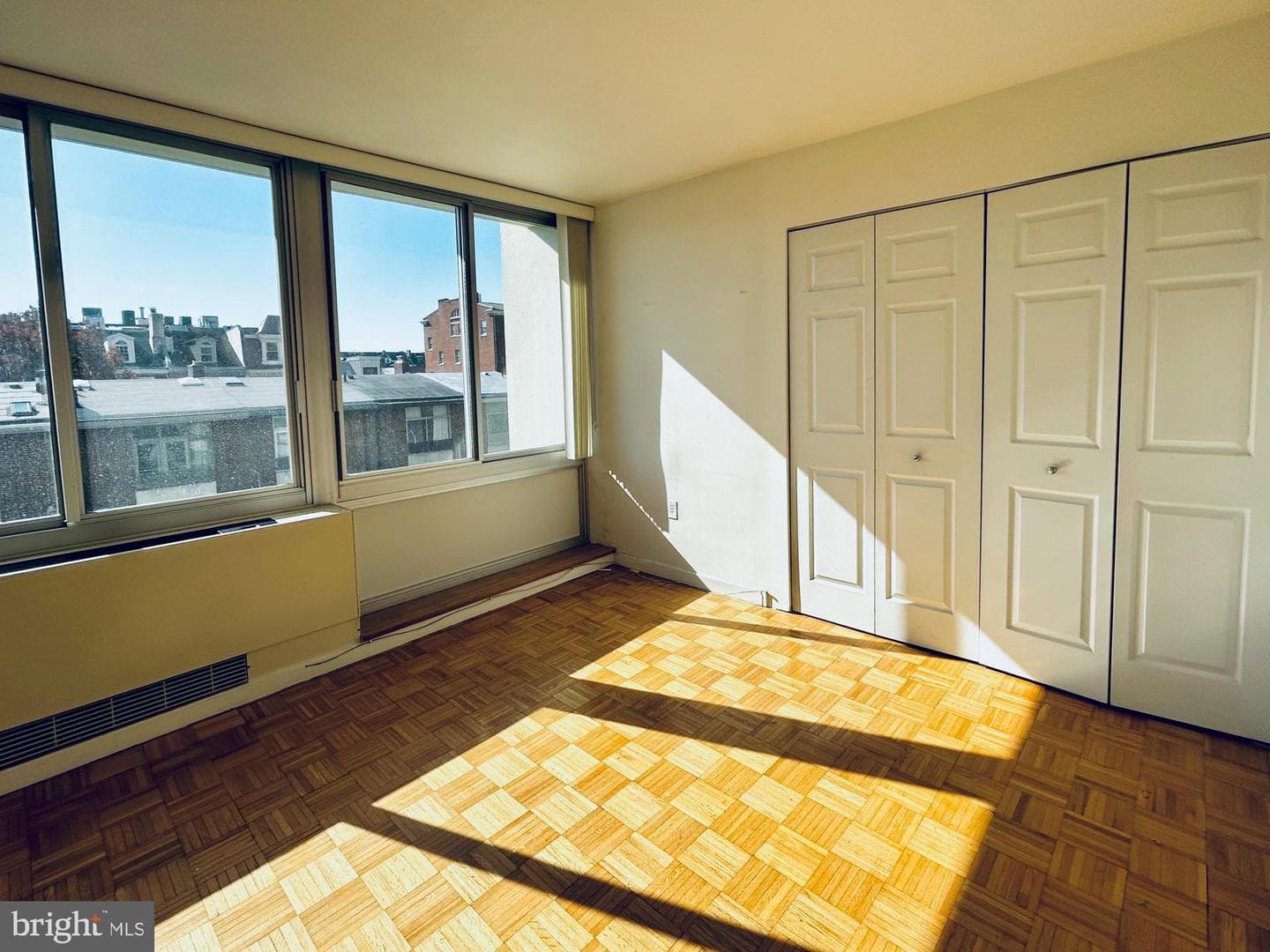 604 S Washington Square #217 photo 17
