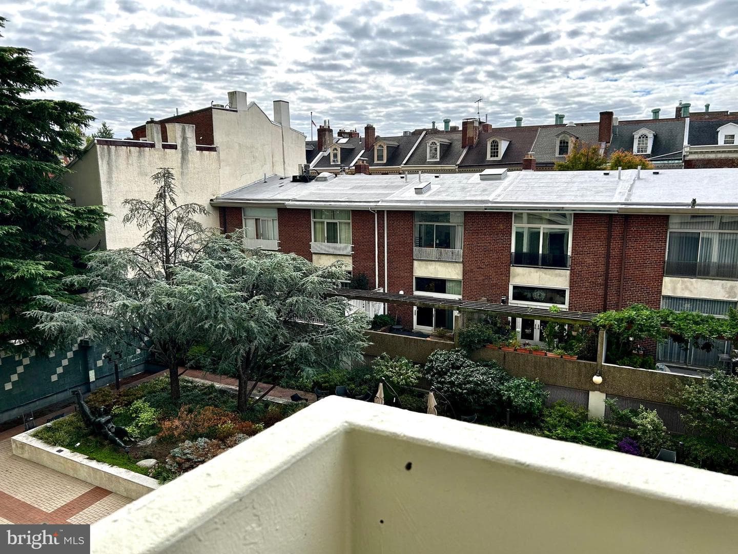 604 S Washington Square #217 photo 5
