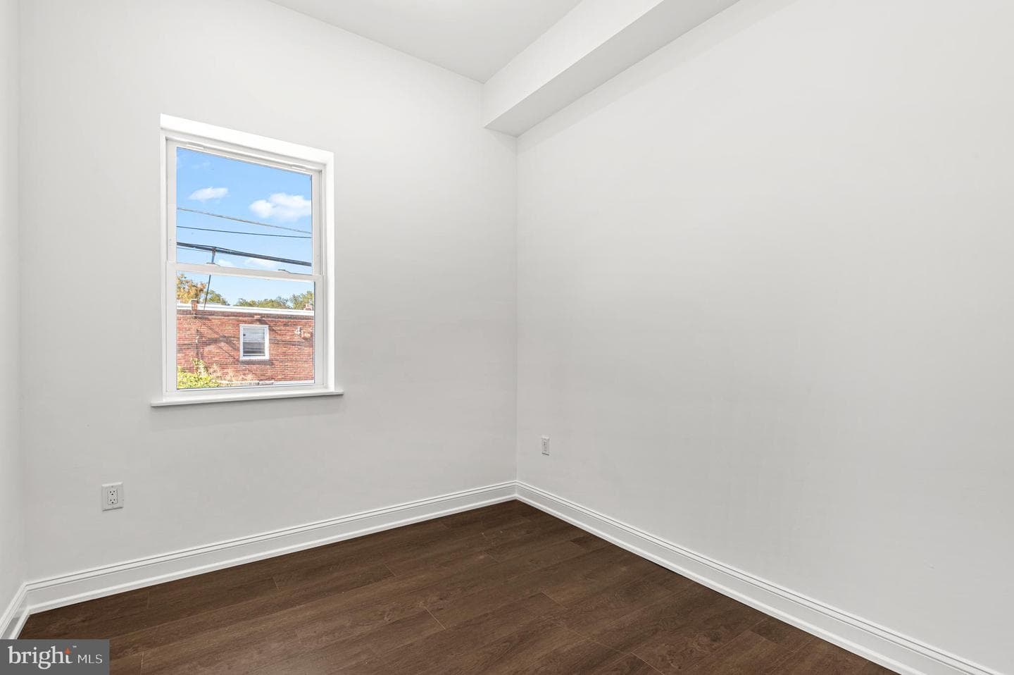 8606 Frontenac Street photo 8