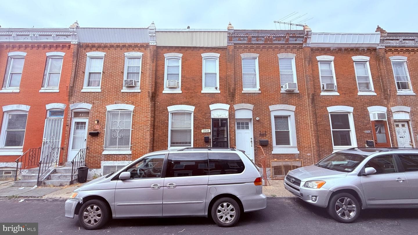 2848 N Lee Street photo 1