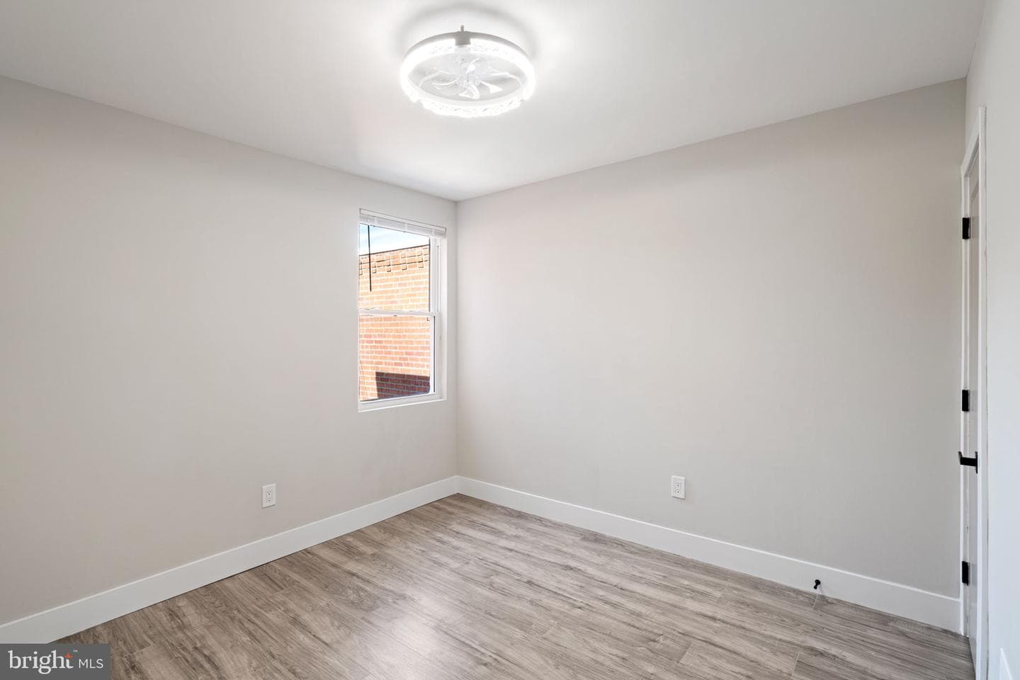 5923 Jannette Street photo 16