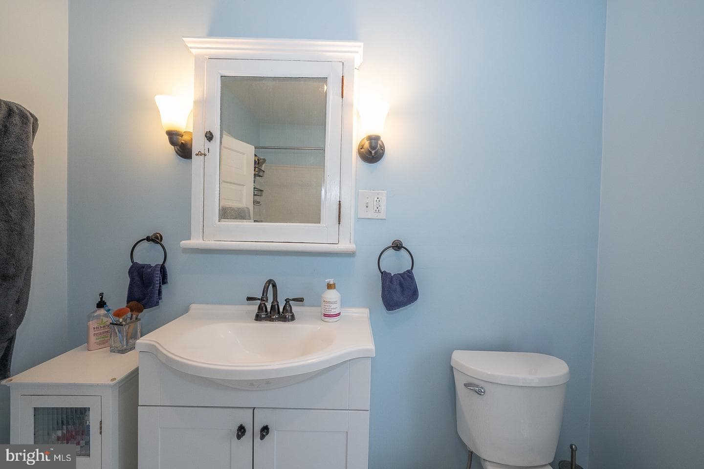 6323 Sherwood Road photo 100
