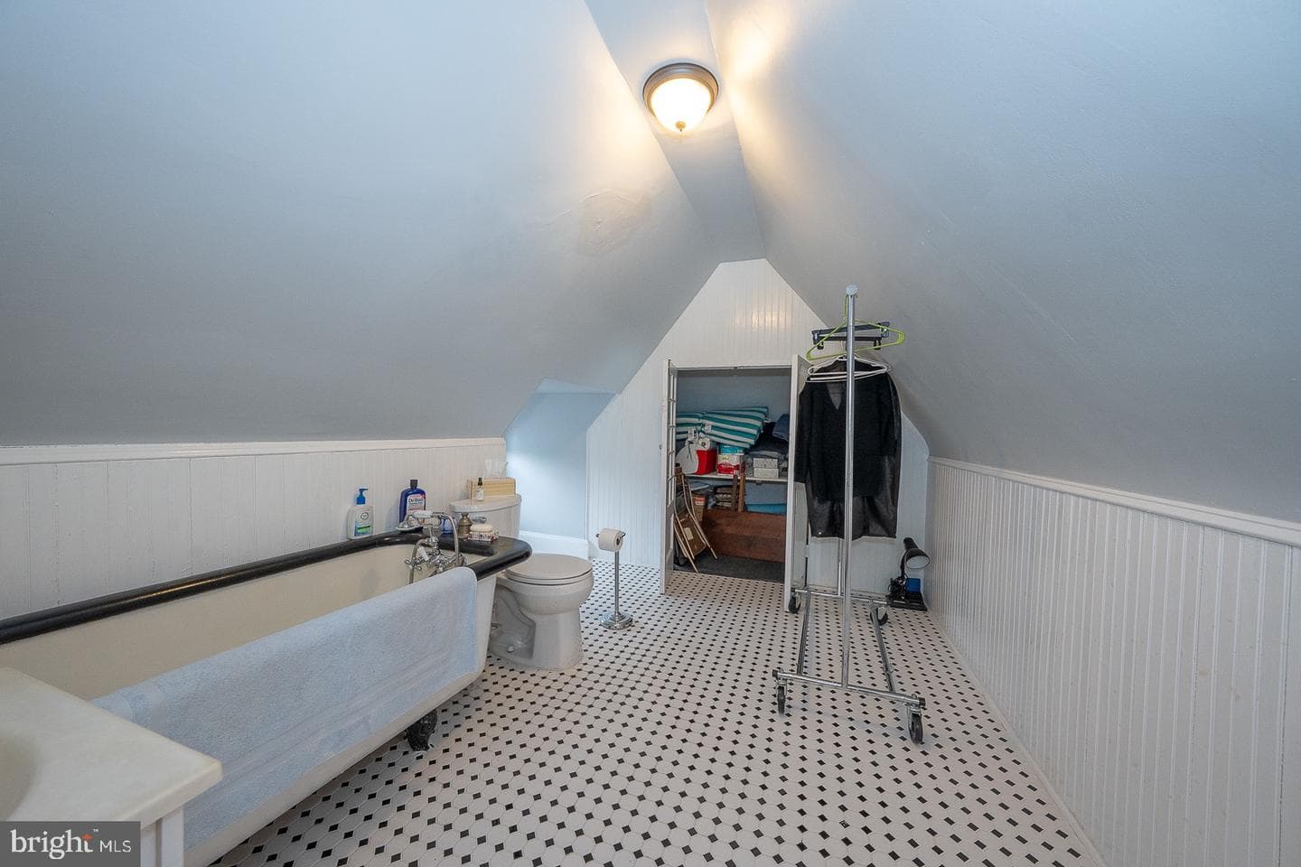 6323 Sherwood Road photo 105