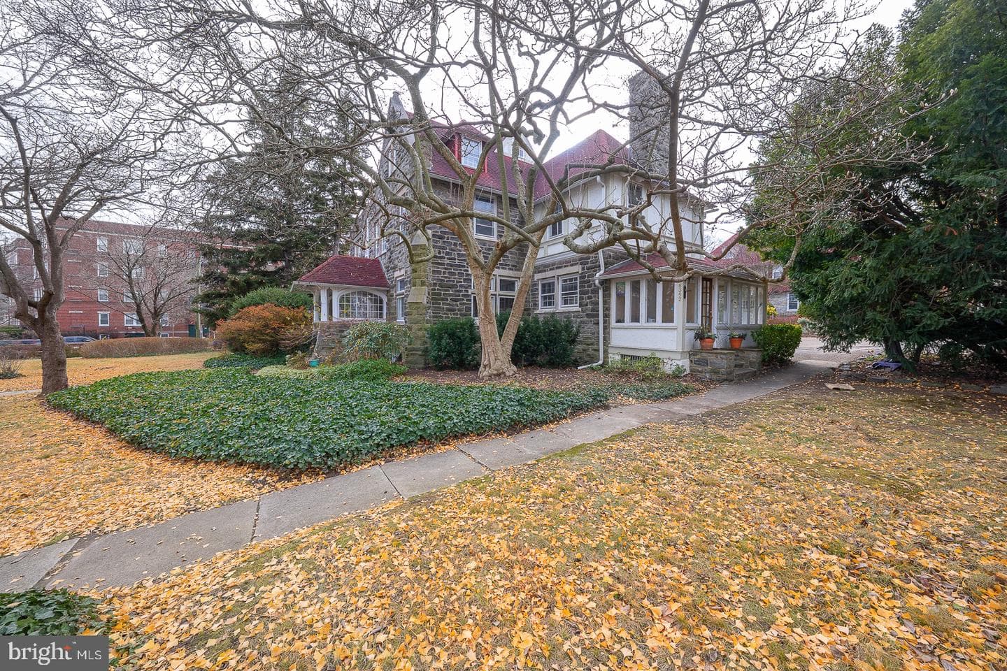 6323 Sherwood Road photo 128
