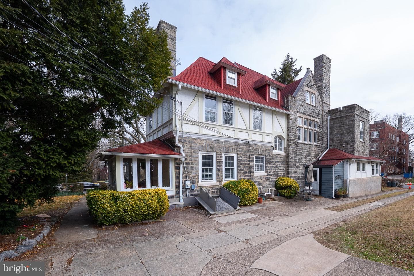 6323 Sherwood Road photo 129
