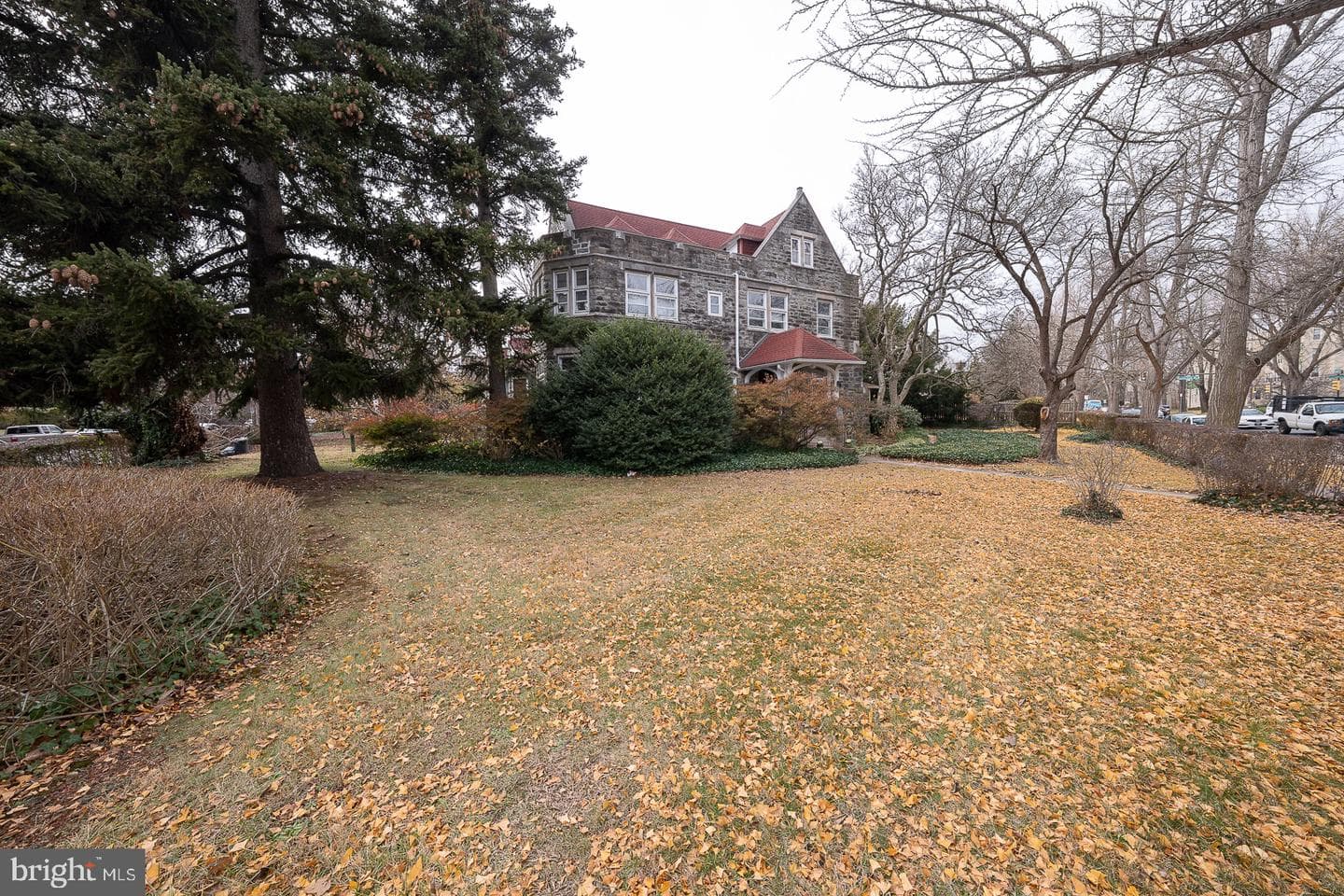6323 Sherwood Road photo 130