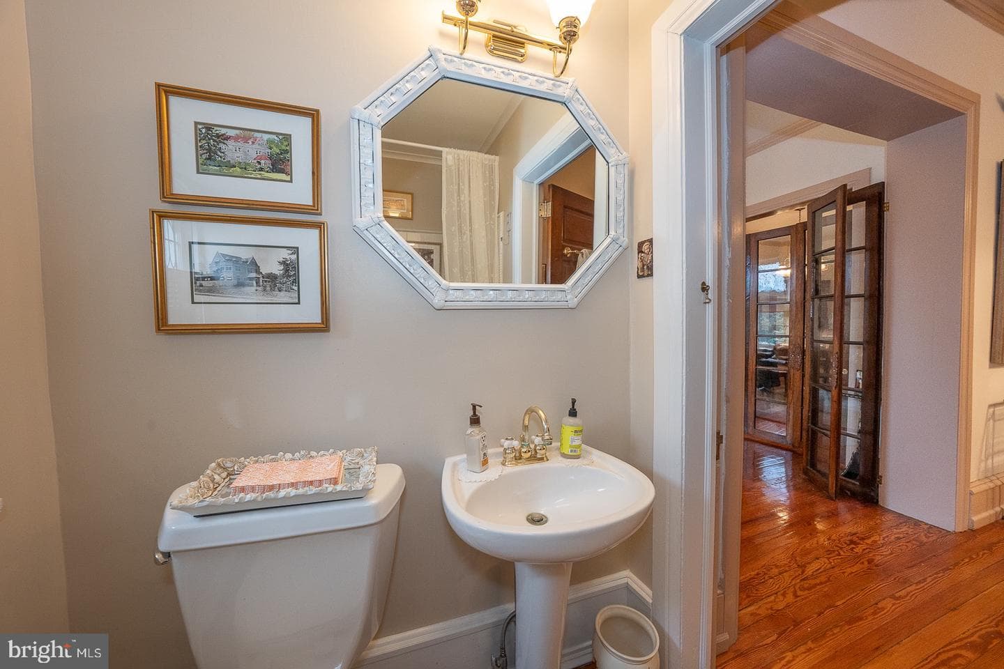 6323 Sherwood Road photo 15