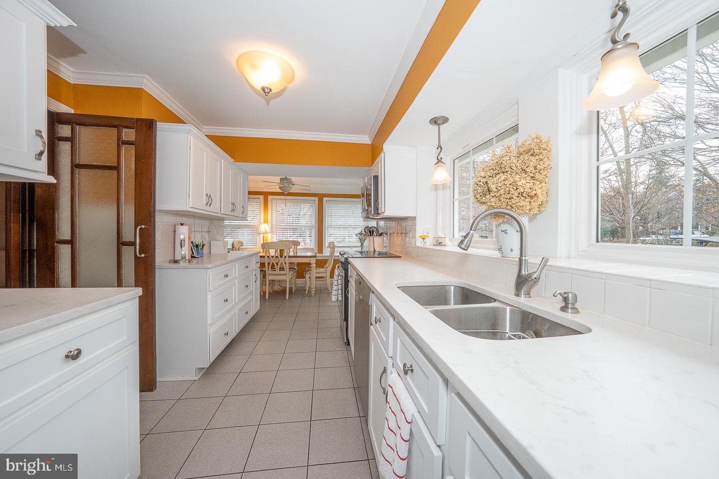 6323 Sherwood Road photo 30
