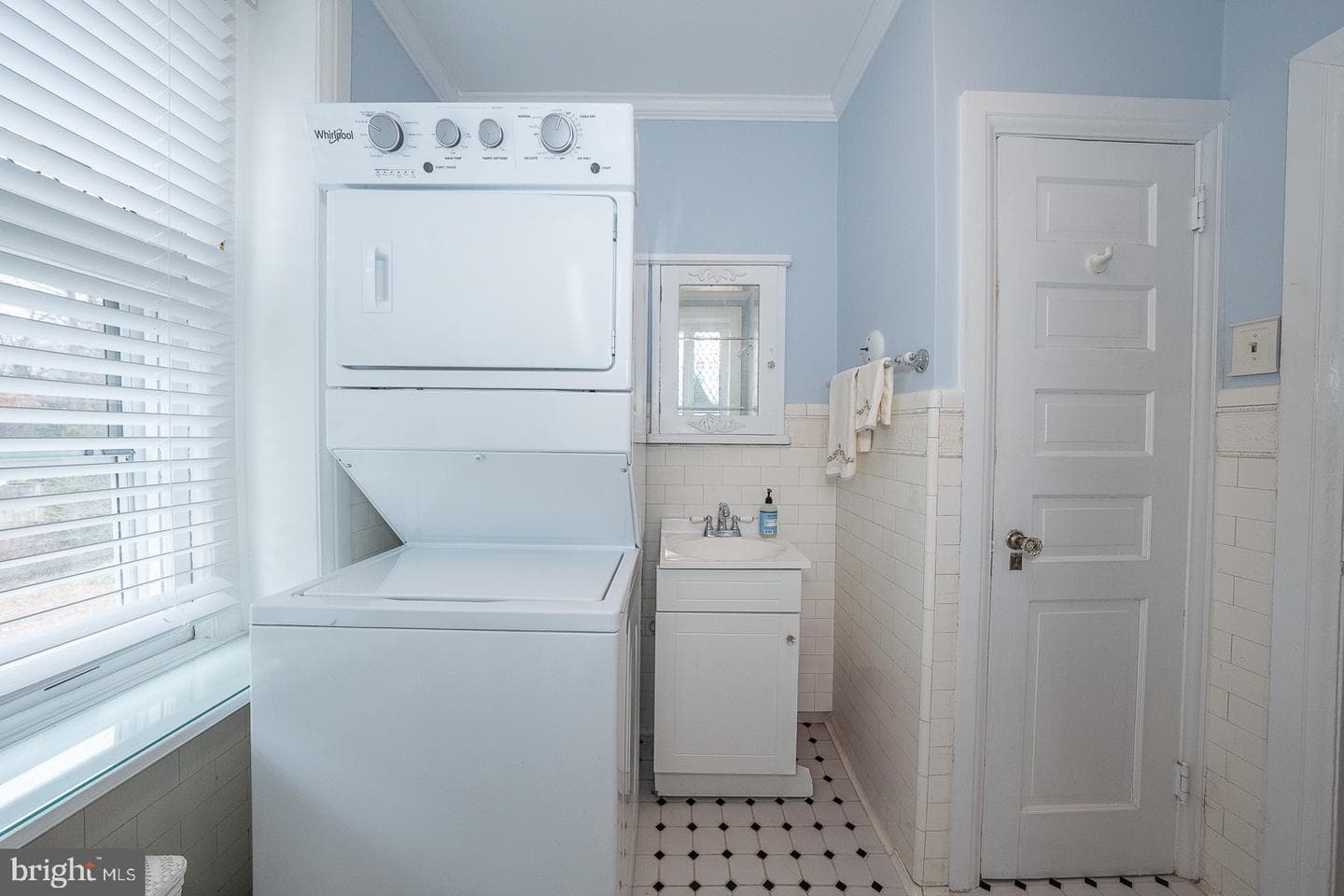 6323 Sherwood Road photo 52