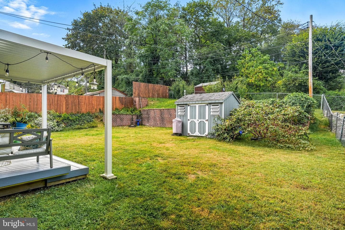 909 Glenroy Road photo 15