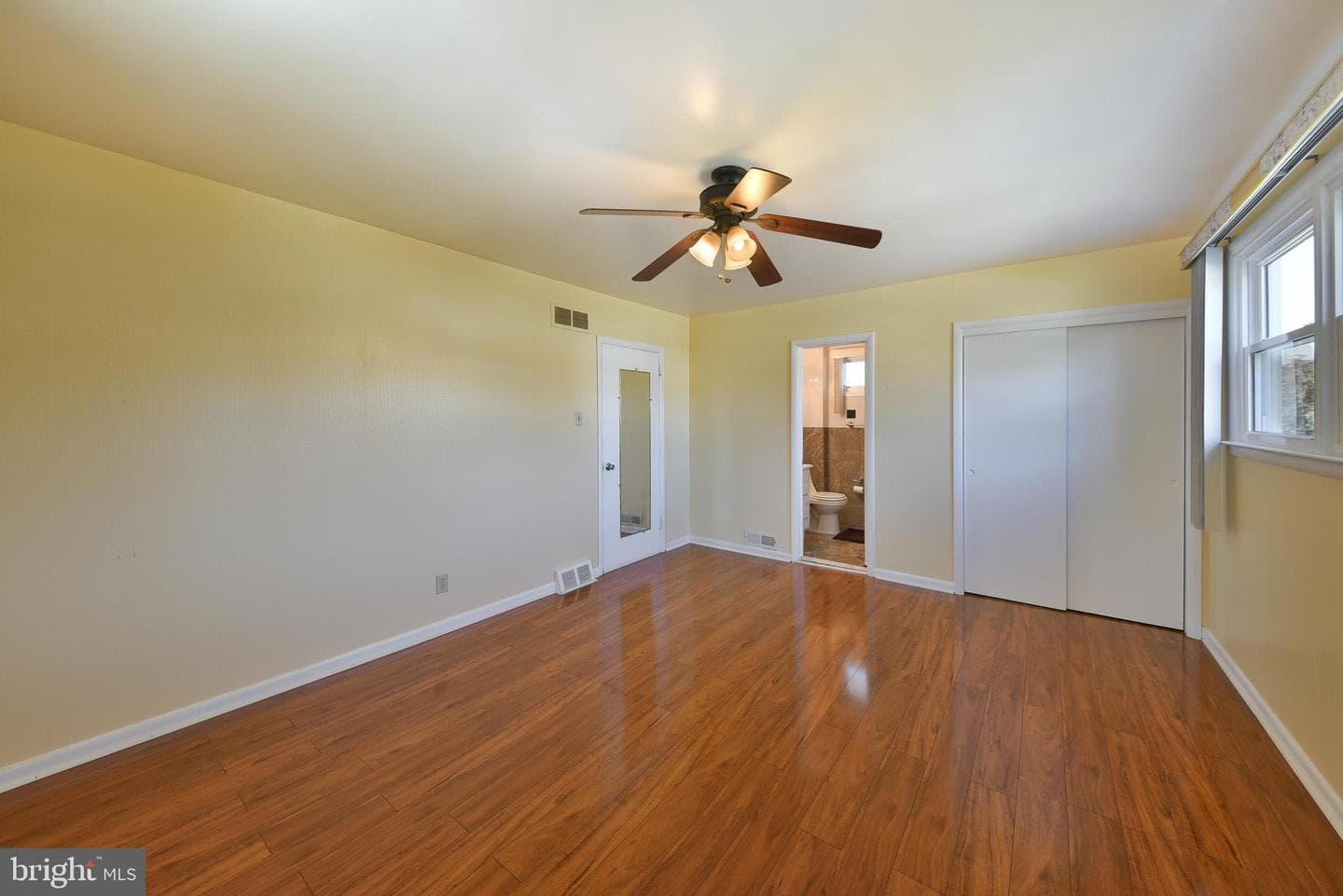 134 Alburger Avenue photo 18