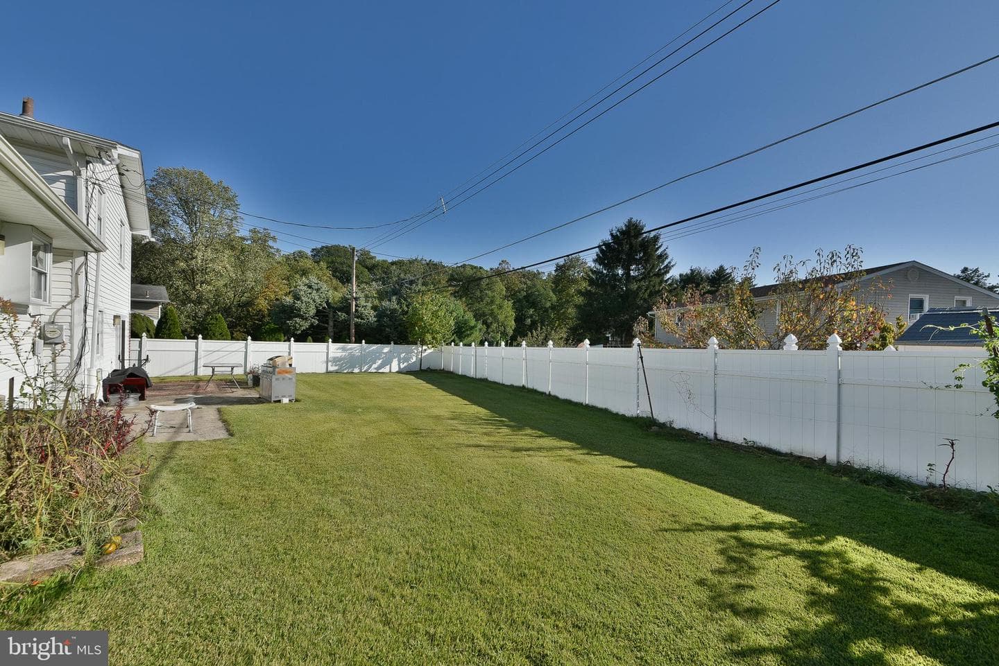 134 Alburger Avenue photo 40
