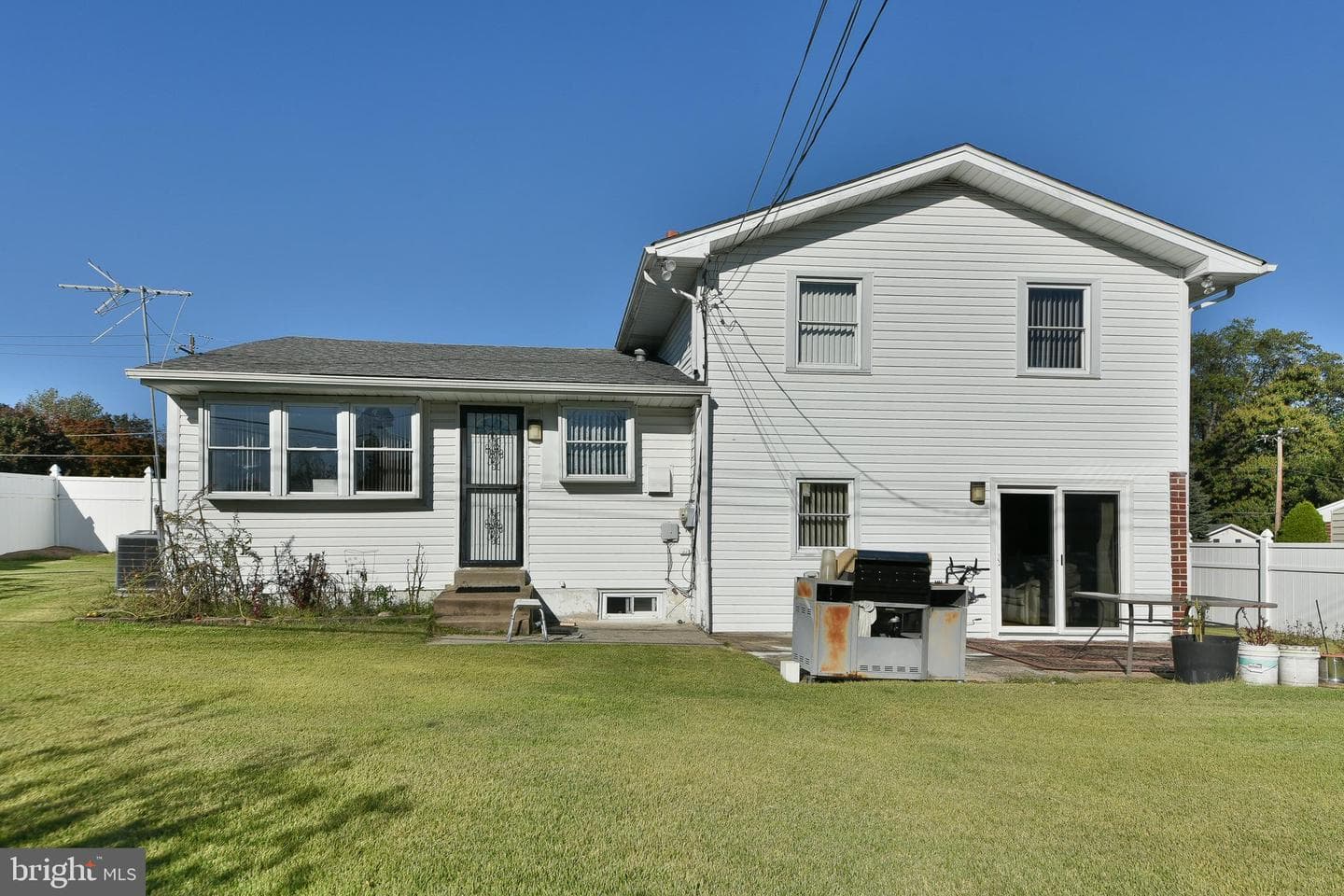 134 Alburger Avenue photo 44