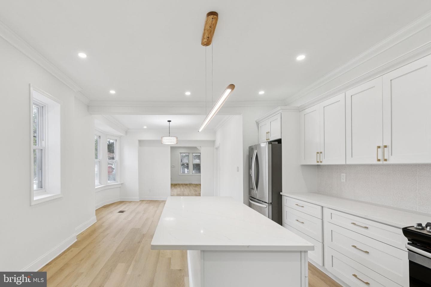 137 W Manheim Street photo 15