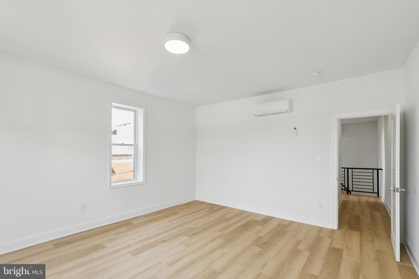 137 W Manheim Street photo 58