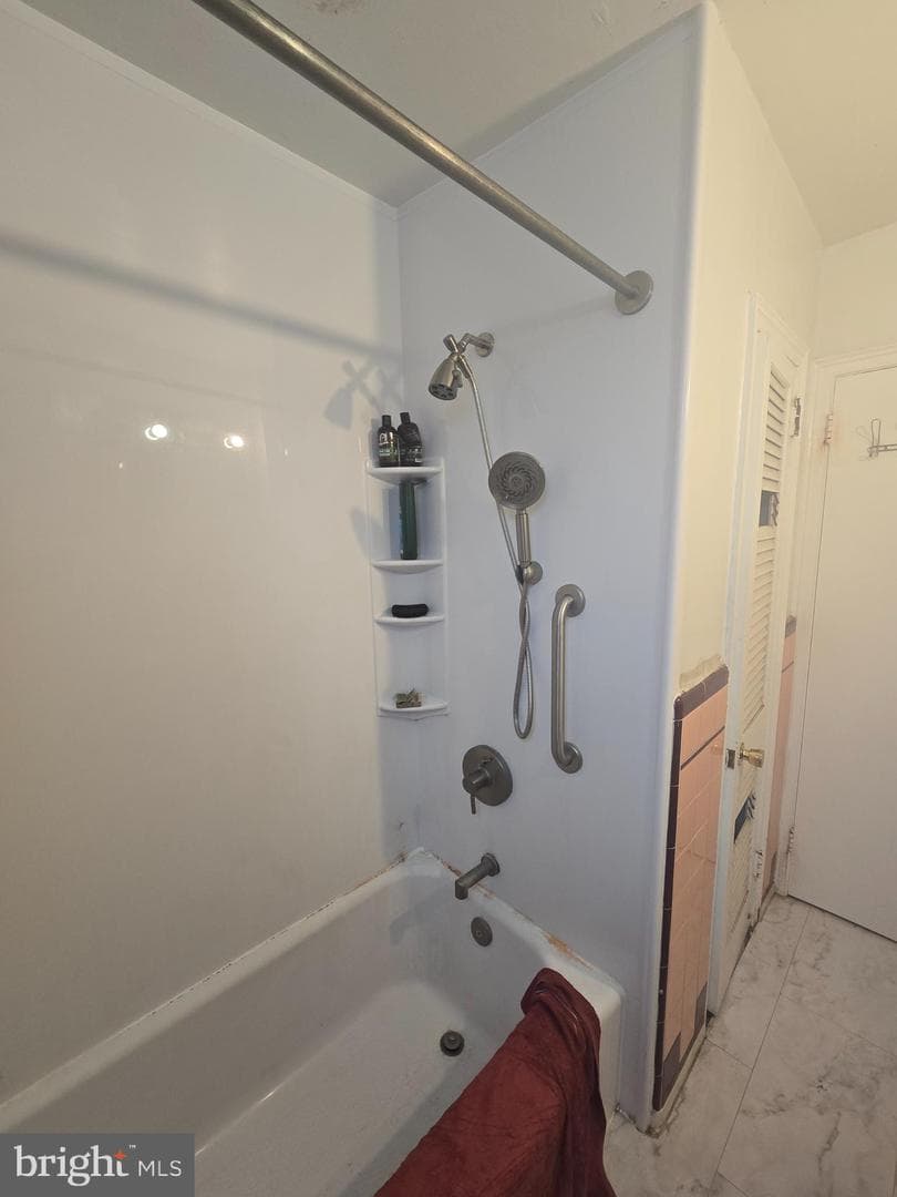 1135 Gilham Street photo 9