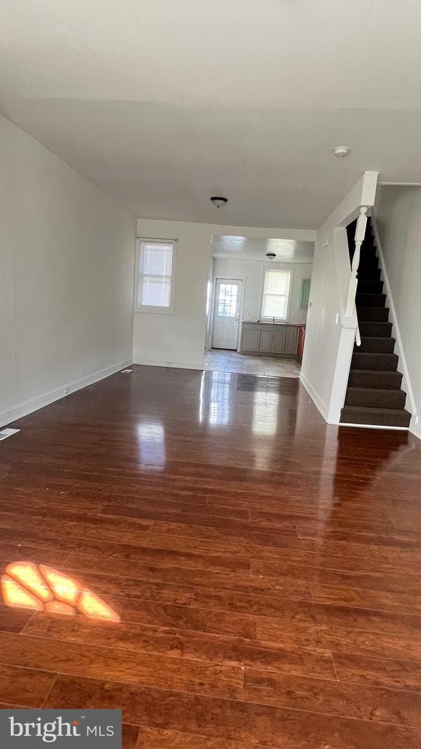 2667 N Napa Street photo 2