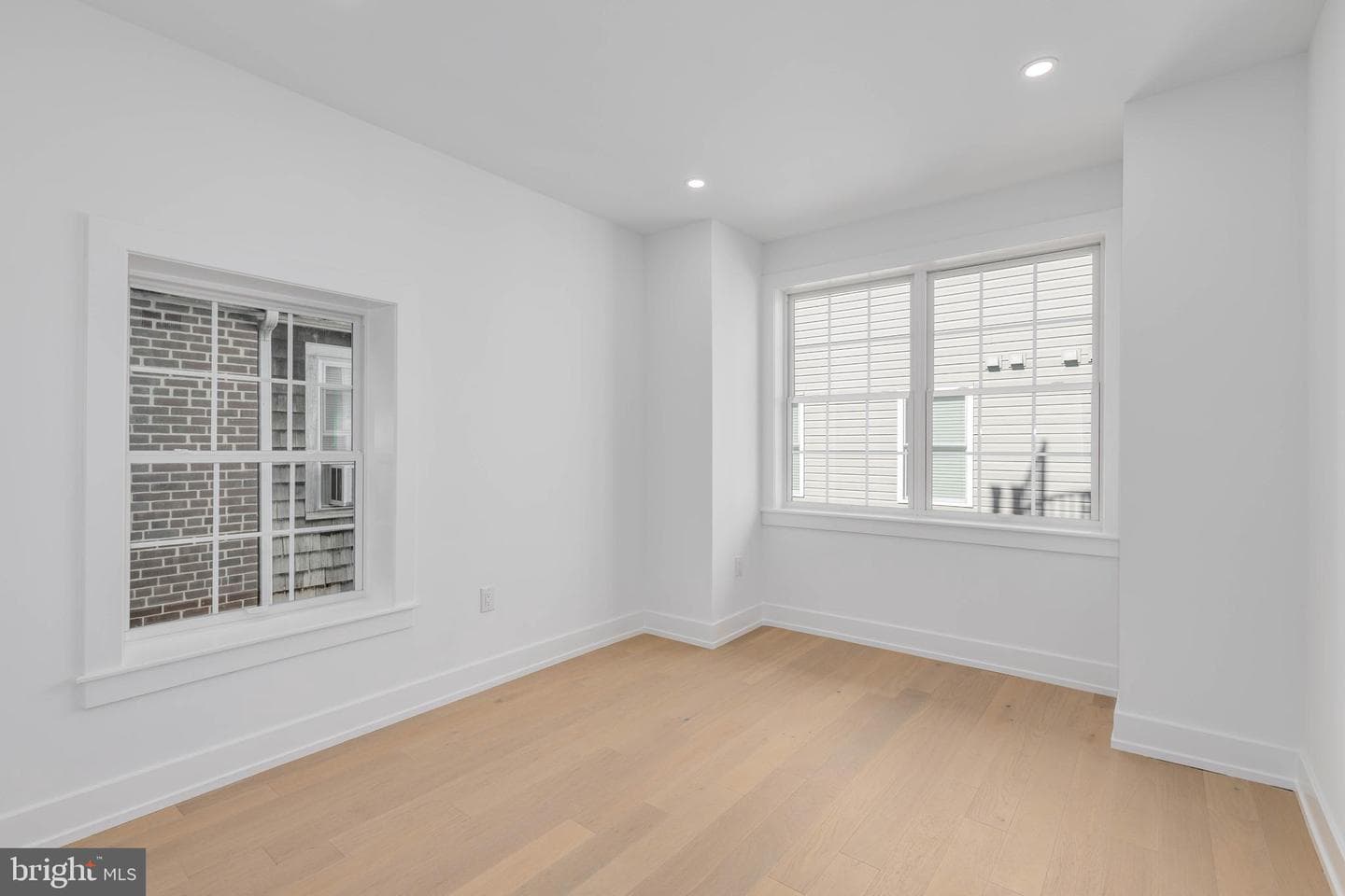 2139 Bainbridge Street photo 19