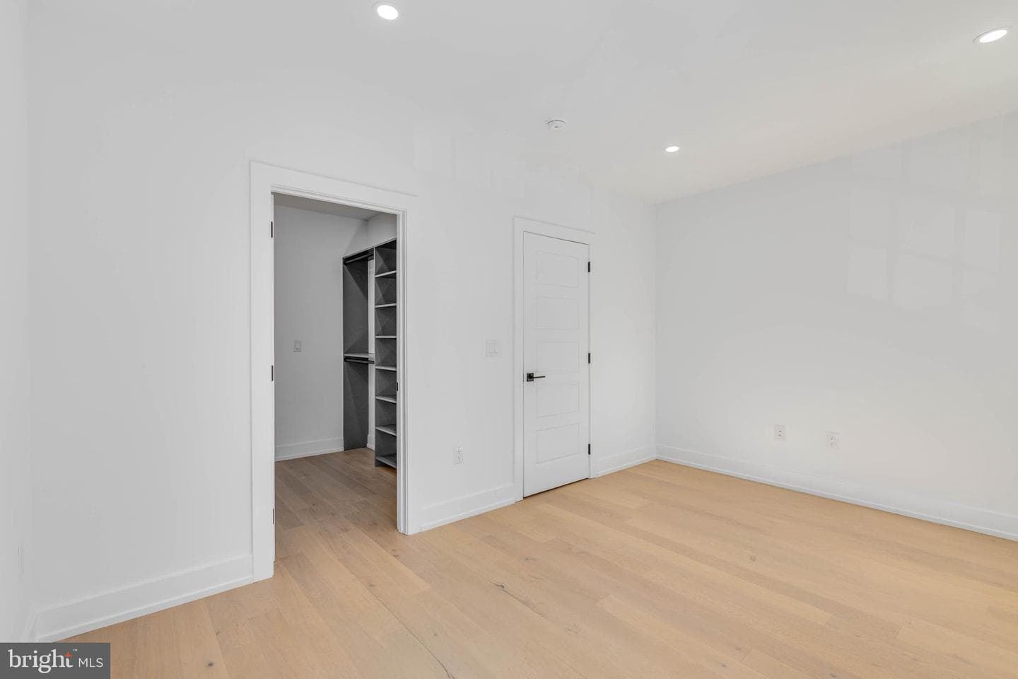 2139 Bainbridge Street photo 22