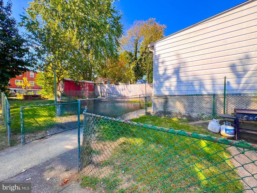 3420 Arthur Street photo 31