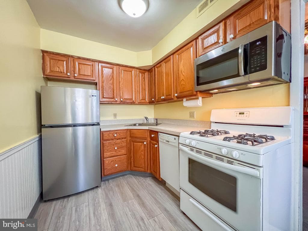 3420 Arthur Street photo 8