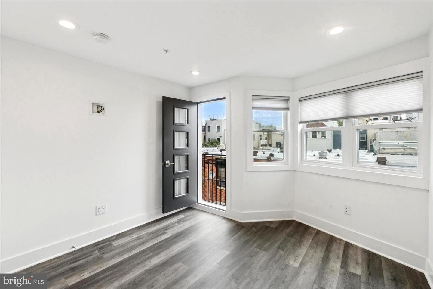 774 S Hicks Street photo 17