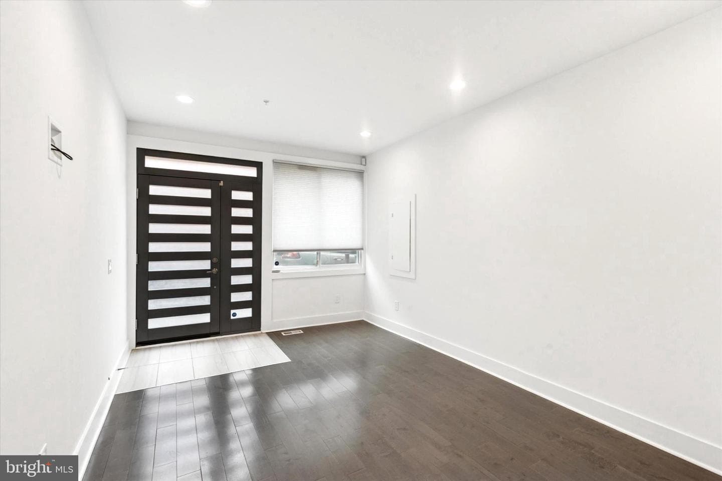 774 S Hicks Street photo 2