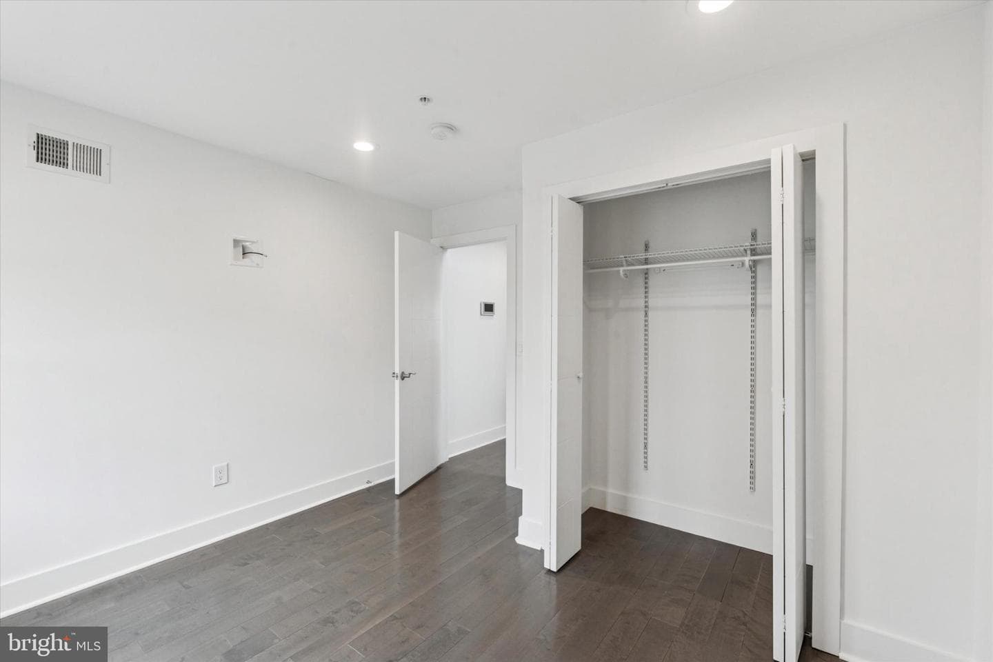 774 S Hicks Street photo 21