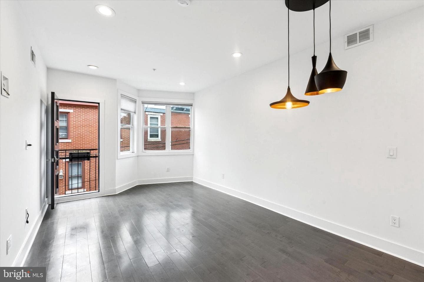 774 S Hicks Street photo 9