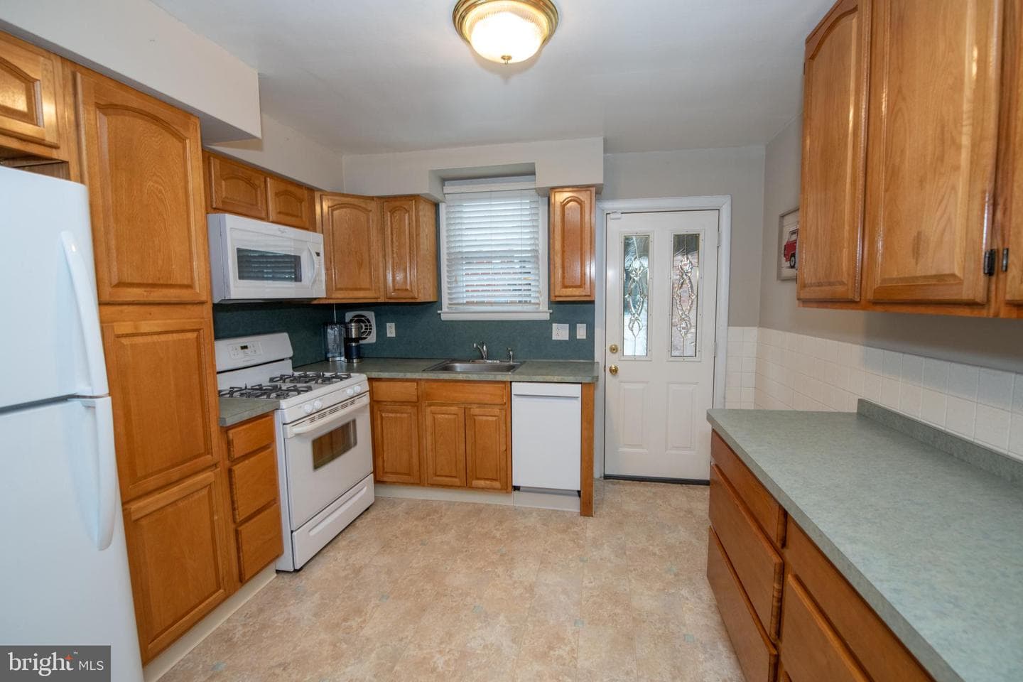 1409 Faunce Street photo 14