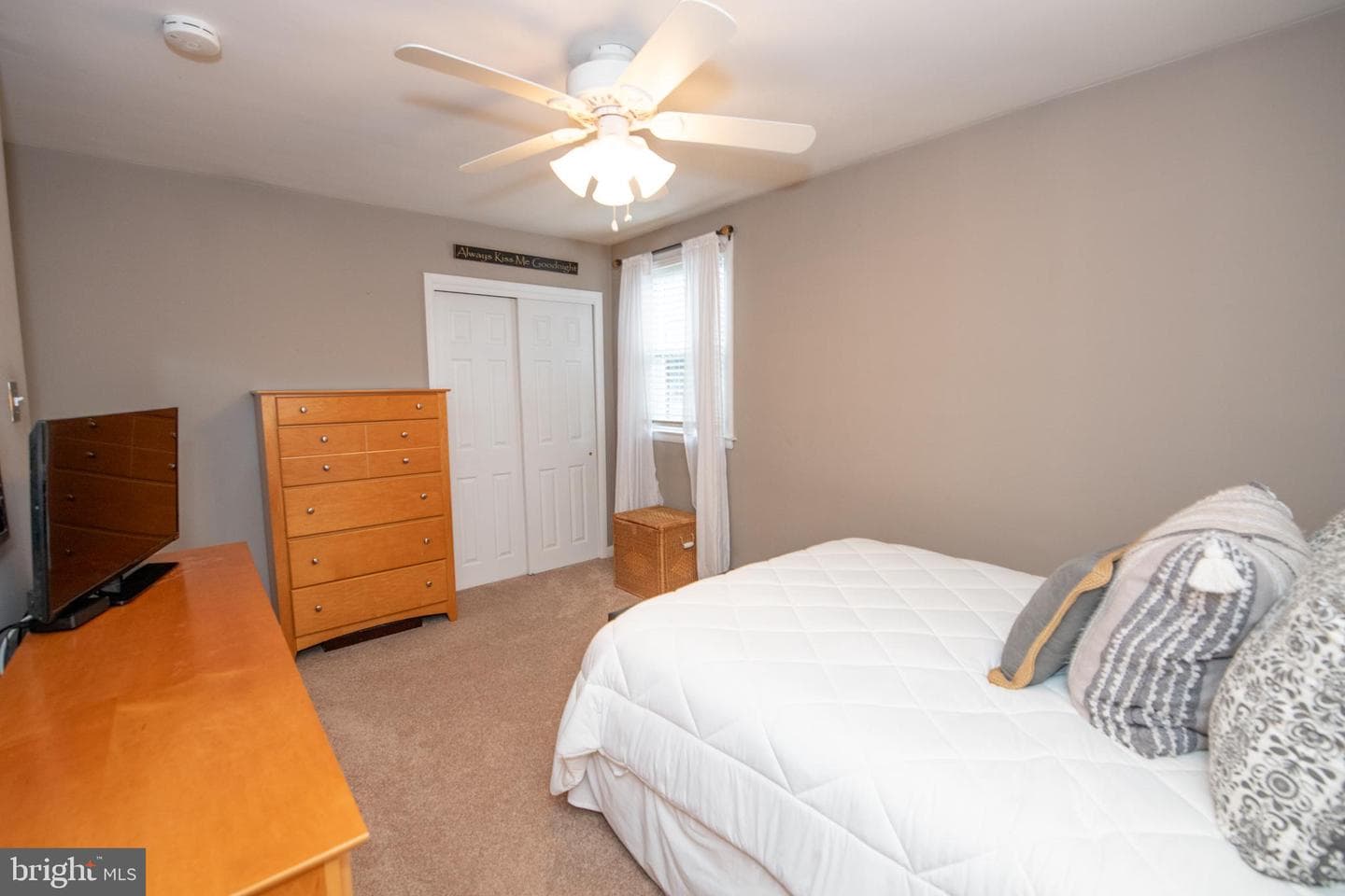 1409 Faunce Street photo 24